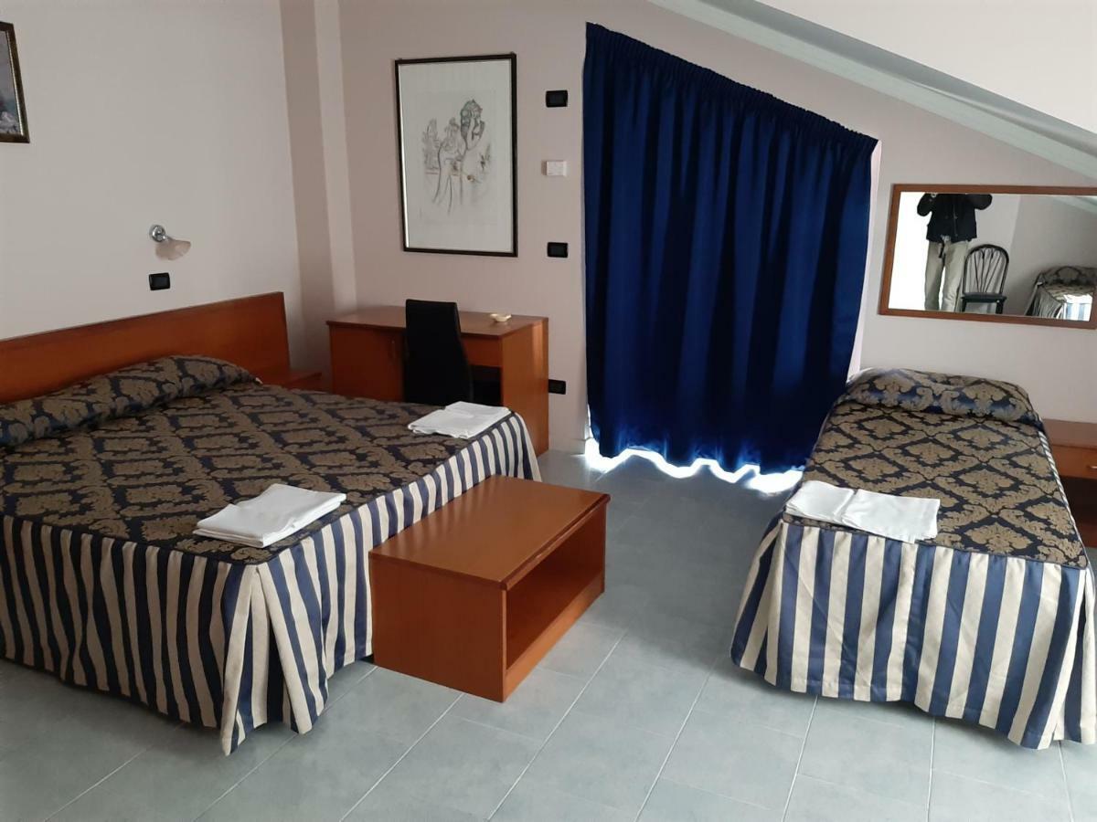 Hotel Carriera Σαν Τζιοβάνι Ροτόντο Εξωτερικό φωτογραφία